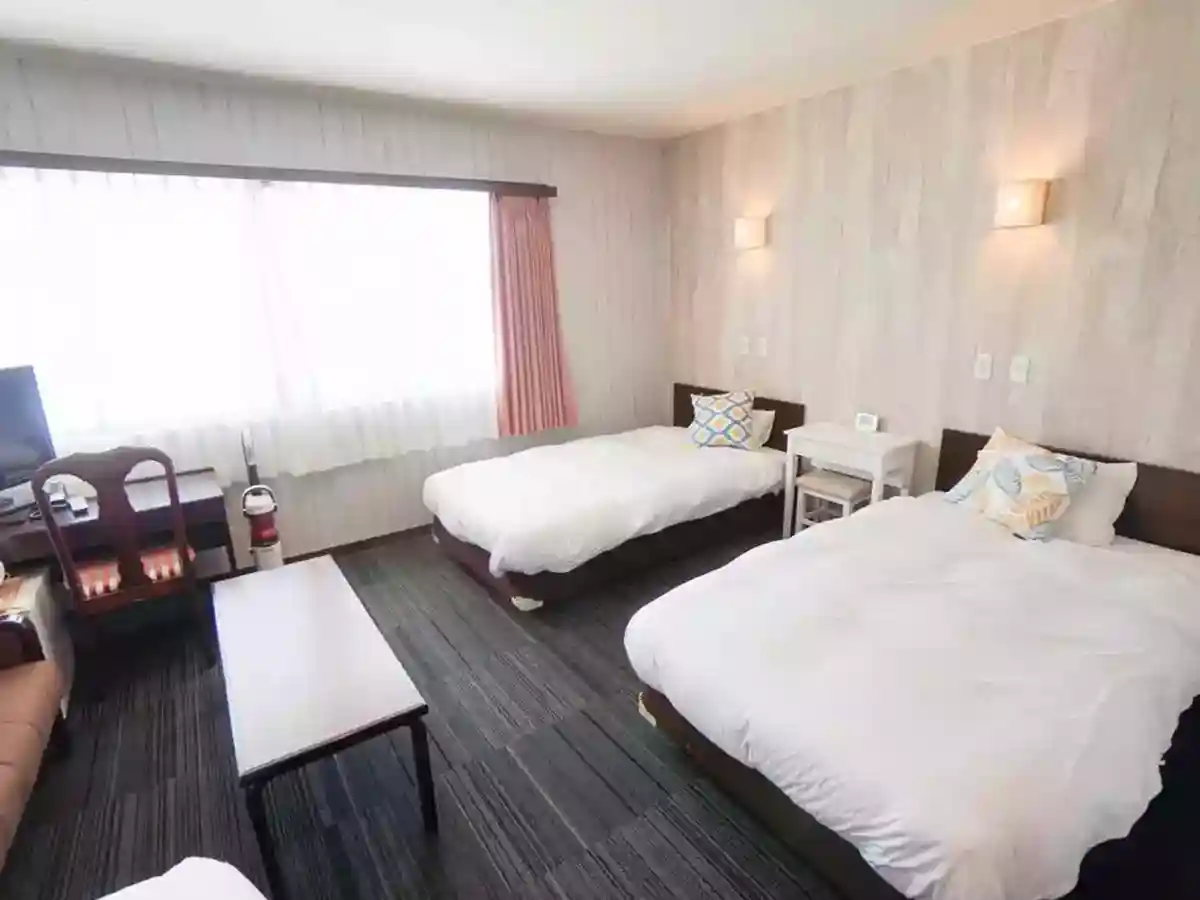 小さなホテルSHIMOKOSHIKI＜甑島・下甑島＞（トリプル）(夕食/有料プランあり)　の写真