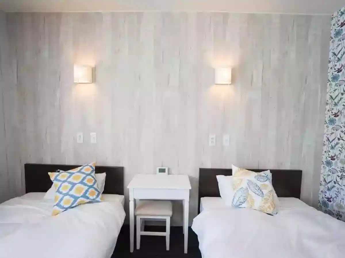 小さなホテルSHIMOKOSHIKI＜甑島・下甑島＞（トリプル）(夕食/有料プランあり)　の写真