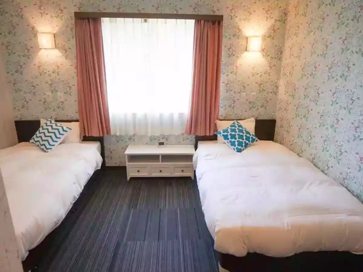 小さなホテルSHIMOKOSHIKI＜甑島・下甑島＞（ツイン）(夕食/有料プランあり)　の写真