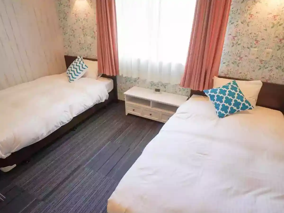 小さなホテルSHIMOKOSHIKI＜甑島・下甑島＞（ツイン）(夕食/有料プランあり)　の写真