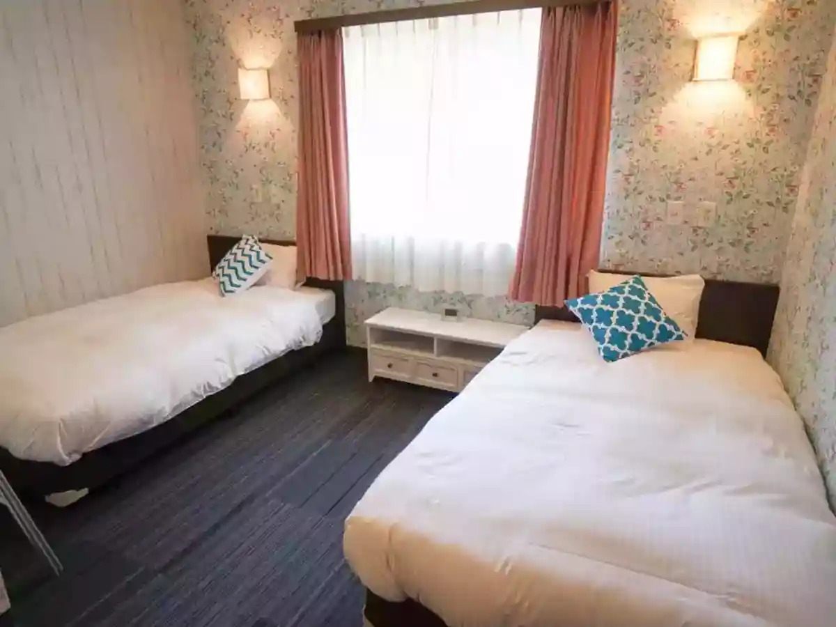 小さなホテルSHIMOKOSHIKI＜甑島・下甑島＞（ツイン）(夕食/有料プランあり)　の写真